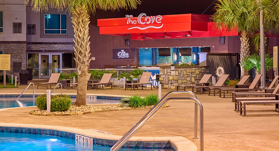 Cove Pool Bar